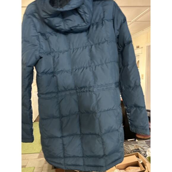 LL Bean Puffer Jacket Womens M Reg Synthetic Down Hiking Quilted Outdoor - Picture 2 of 2